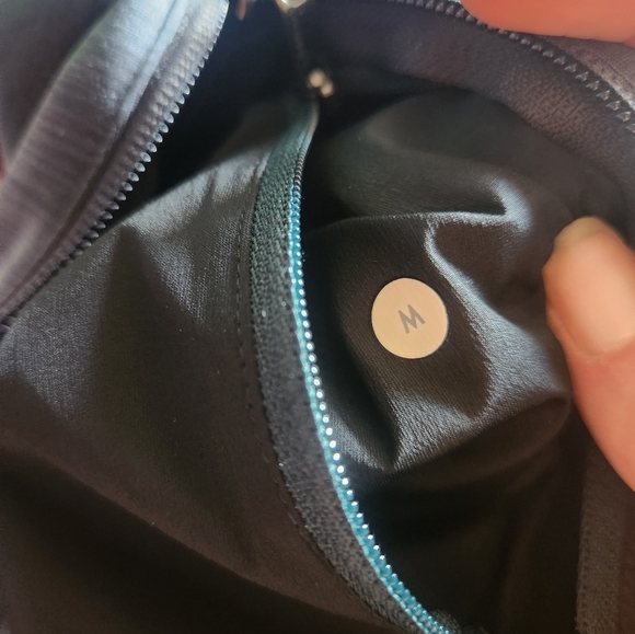 Lululemon Heathered Jay Grey Men's 1/2 Zip Pullover - Picture 10 of 10